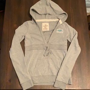 Women’s v-neck pullover hoodie